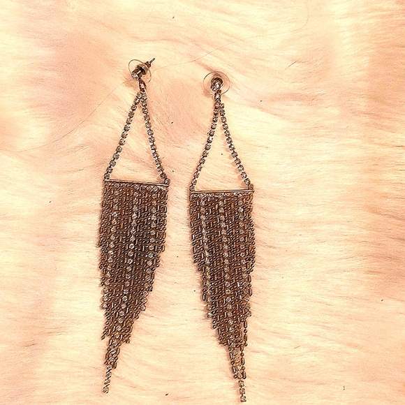 Jewelry - Gold Tone Chain Tassel Earrings With Rhinestones. Great Condition